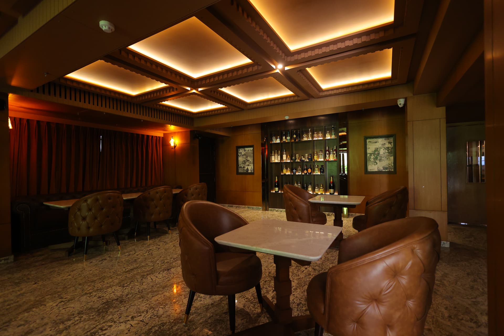 JB's Bar & Lounge